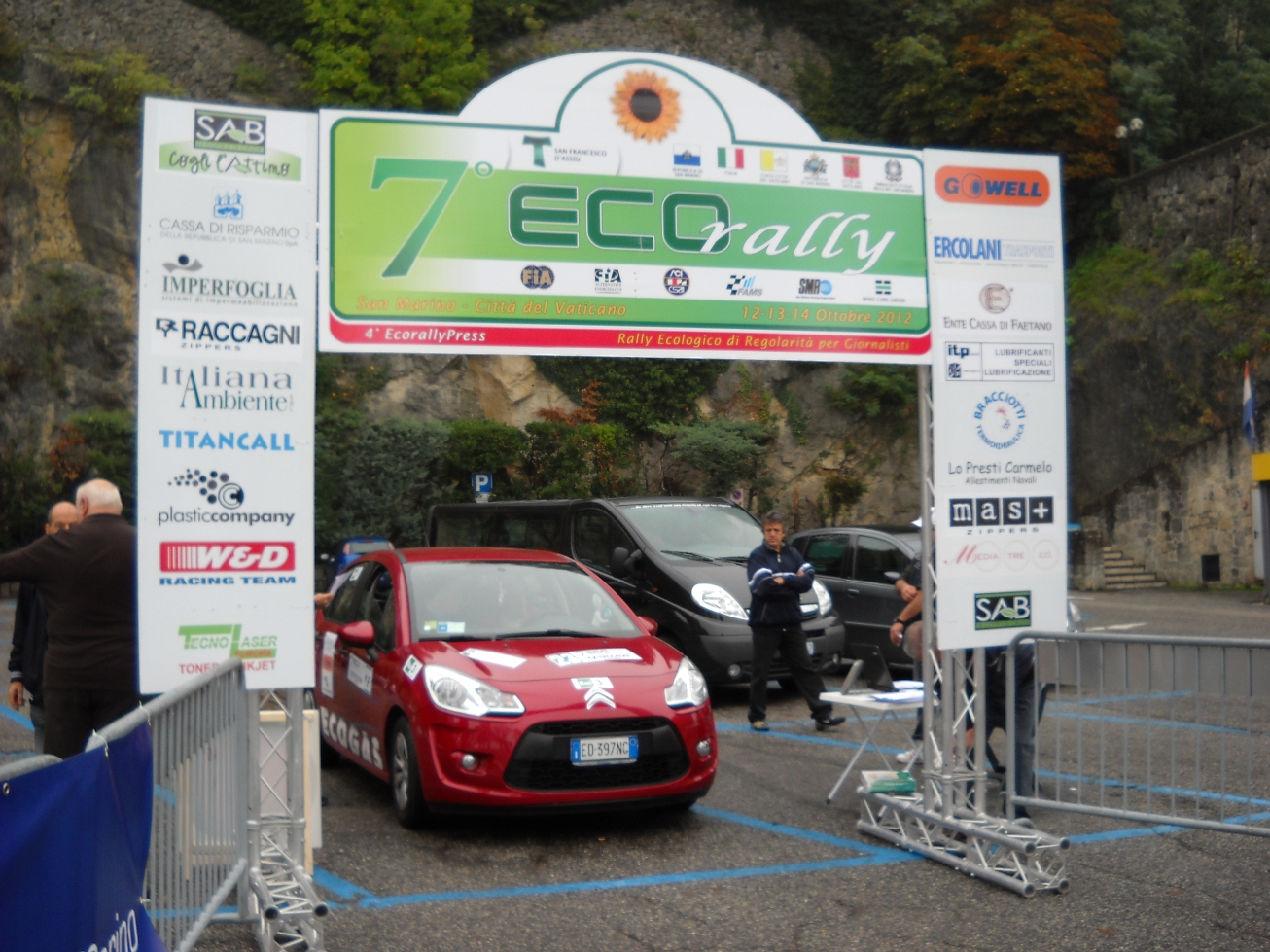 Partenza Ecorally 2012