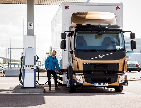 Volvo Trucks certifica tutti i motori per il gasolio sintetico HVO