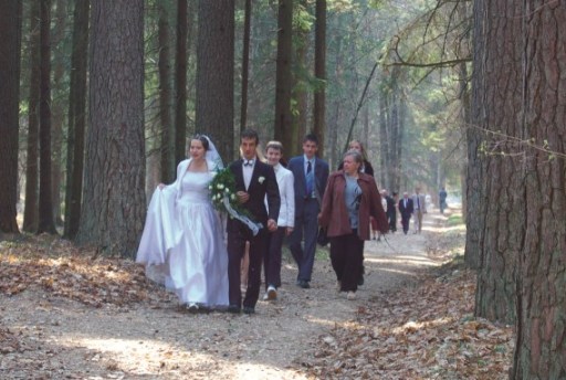 Wedding in the urban forest Latvia foto Fabio Salbitano