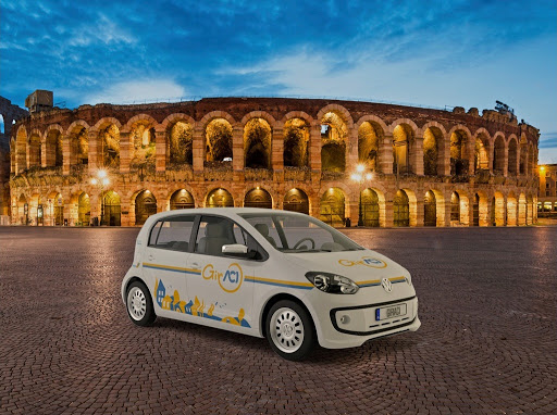 Car sharing, in Italia una flotta di 3.300 veicoli